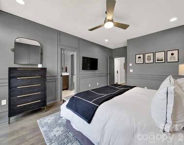 428 E 33rd Street - Photo Thumbnail 21