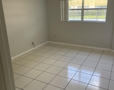 440 Se 2nd Avenue - Photo Thumbnail 12