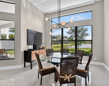 17358 Santaluce Manor - Photo Thumbnail 21