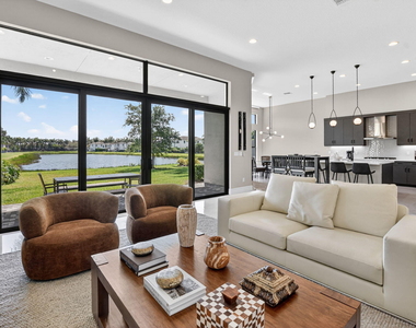 17358 Santaluce Manor - Photo Thumbnail 13