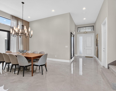 17358 Santaluce Manor - Photo Thumbnail 5