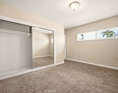 1225 W Glenmere - Photo Thumbnail 3