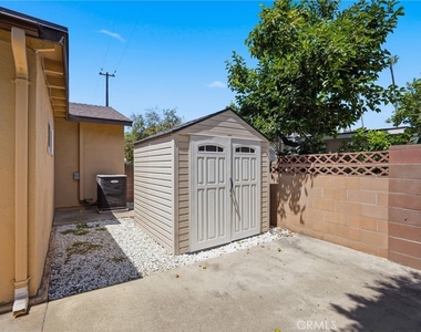 1225 W Glenmere - Photo Thumbnail 32