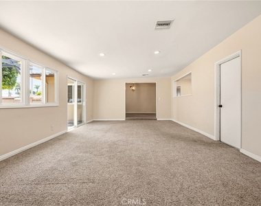 1225 W Glenmere - Photo Thumbnail 24