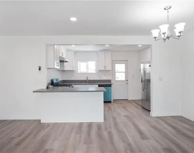 4249 Filhurst - Photo Thumbnail 3