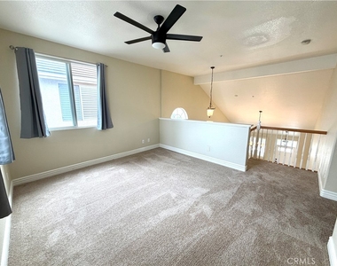 281 Mesa Drive - Photo Thumbnail 21