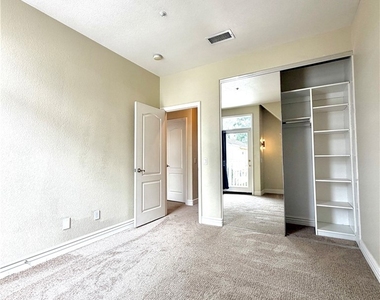 281 Mesa Drive - Photo Thumbnail 25