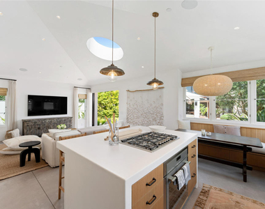 1361 Greenock Lane - Photo Thumbnail 15