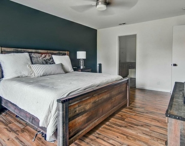 508 Village Road - Photo Thumbnail 29
