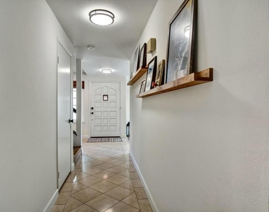 508 Village Road - Photo Thumbnail 7