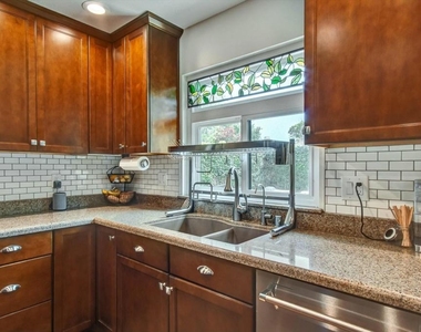 508 Village Road - Photo Thumbnail 8