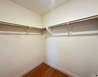 12050 Meander Way - Photo Thumbnail 11