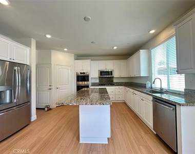 12050 Meander Way - Photo Thumbnail 3
