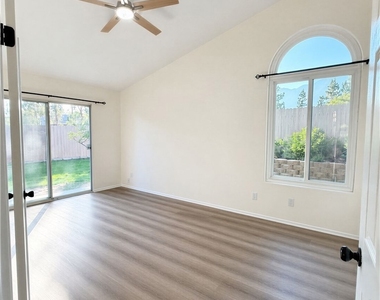 11682 Mount Baker Court - Photo Thumbnail 6