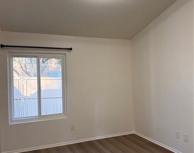 11682 Mount Baker Court - Photo Thumbnail 7