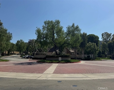 17 Mesquite Place - Photo Thumbnail 13