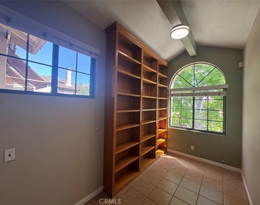 17 Mesquite Place - Photo Thumbnail 7
