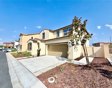 36980 Camino Springs Avenue - Photo Thumbnail 2