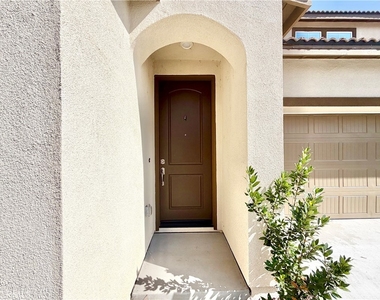 36980 Camino Springs Avenue - Photo Thumbnail 3