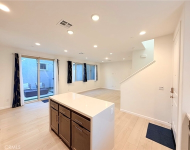 29502 Marx Way - Photo Thumbnail 21