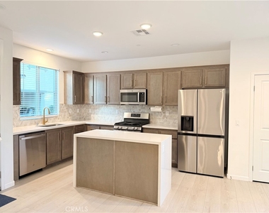 29502 Marx Way - Photo Thumbnail 16