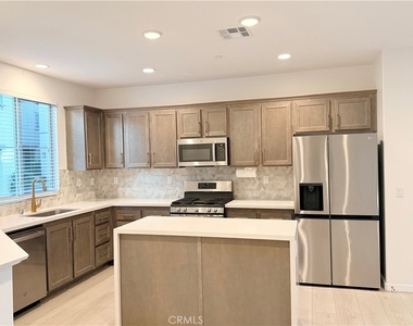 29502 Marx Way - Photo Thumbnail 18