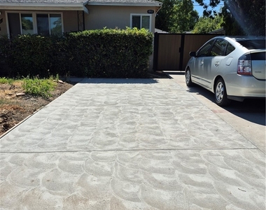 8913 Rathburn Avenue - Photo Thumbnail 1