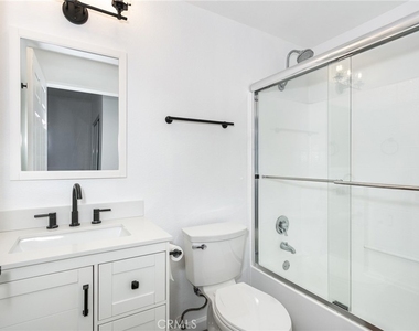 19350 Sherman Way - Photo Thumbnail 16