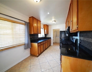 13719 S San Pedro - Photo Thumbnail 6
