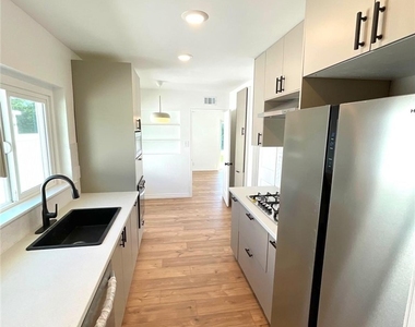 8015 Mcnulty - Photo Thumbnail 6