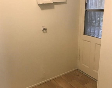 921 S Leland Street - Photo Thumbnail 12