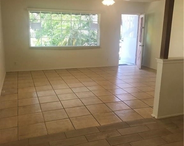 921 S Leland Street - Photo Thumbnail 7