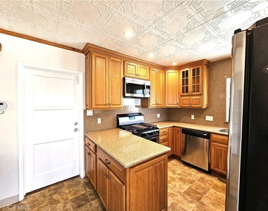 1431 W Paseo Del Mar - Photo Thumbnail 10