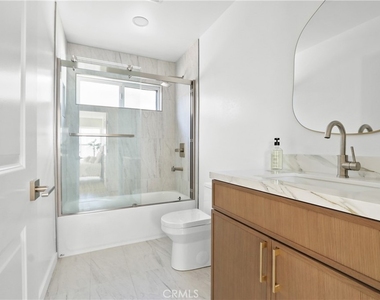 1614 W 214th - Photo Thumbnail 18