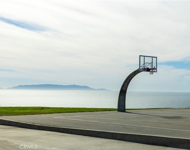 511 S Harbor - Photo Thumbnail 19