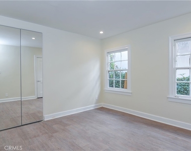 226 S Rexford Drive - Photo Thumbnail 18