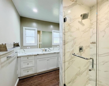 226 S Rexford Drive - Photo Thumbnail 22