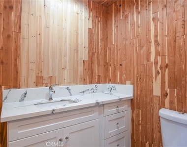 226 S Rexford Drive - Photo Thumbnail 17