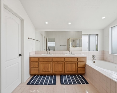 19922 Mansel Avenue - Photo Thumbnail 26