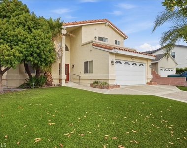 19922 Mansel Avenue - Photo Thumbnail 3