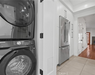 1133 24th Street - Photo Thumbnail 8