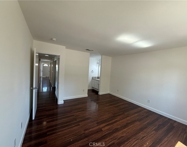 1301 Wheaton Way - Photo Thumbnail 8