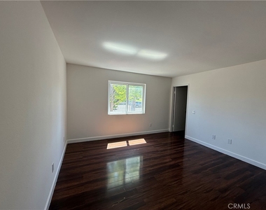 1301 Wheaton Way - Photo Thumbnail 9