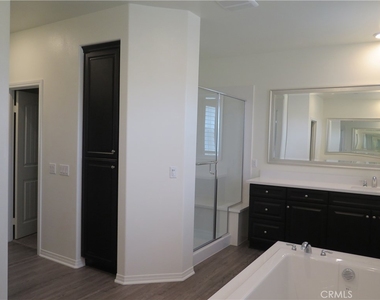 6955 Larochelle - Photo Thumbnail 24
