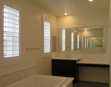 6955 Larochelle - Photo Thumbnail 22