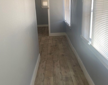 428 Almond Ave - Photo Thumbnail 1