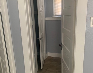 428 Almond Ave - Photo Thumbnail 9
