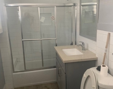 428 Almond Ave - Photo Thumbnail 10
