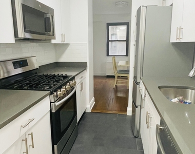 400 East 89th Street - Photo Thumbnail 5