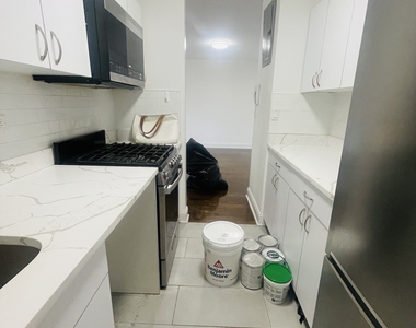 240 E 82nd Street, 5H - Photo Thumbnail 6